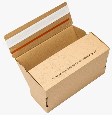 karton e-commerce automaty paczkowe opakowanie z nadrukiem z paskiem klejowym i zrywką